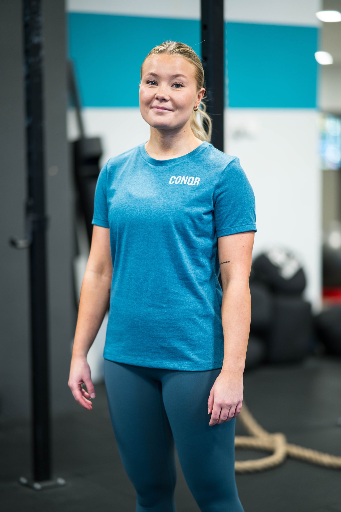 CONQR WMNS CLASSIC CF TEAL T-SHIRT